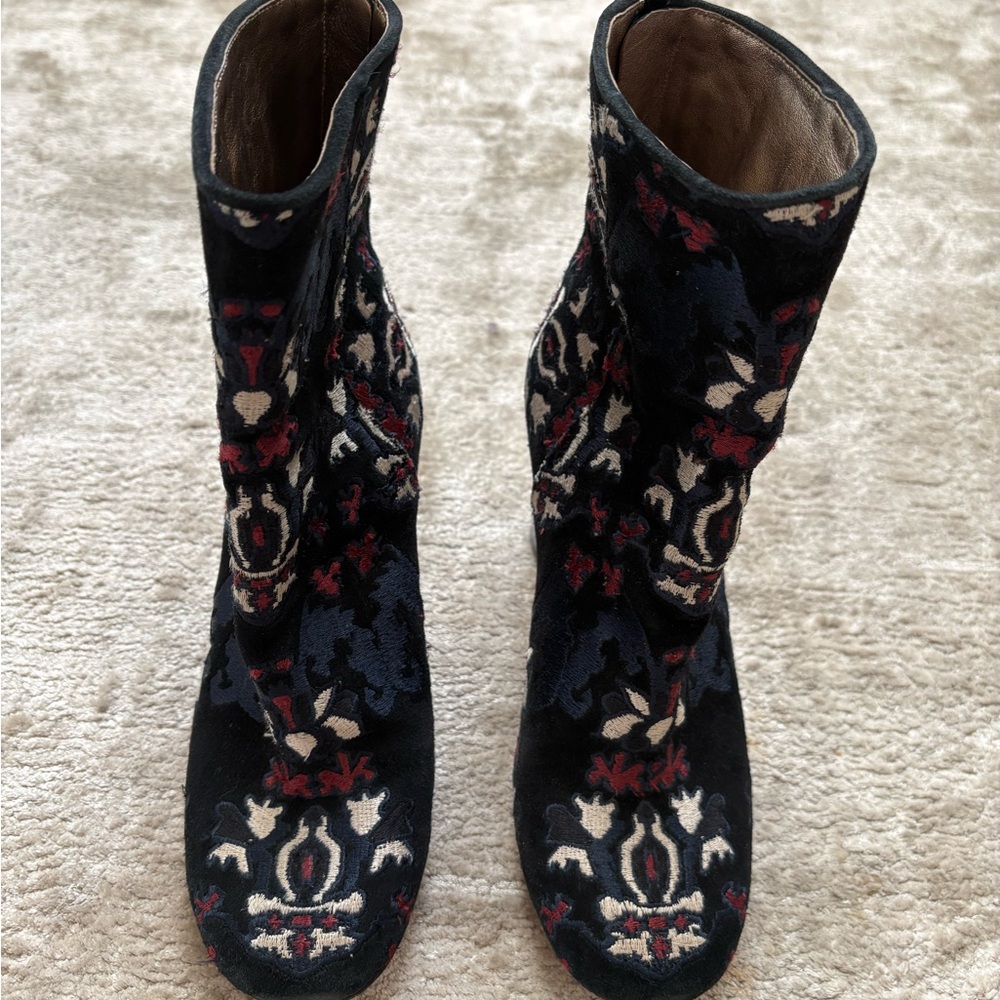 Isabel Marant Black and Red Patterned Heeled Boots